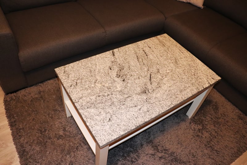 Konferenční a jídelní stoly - realizace 8